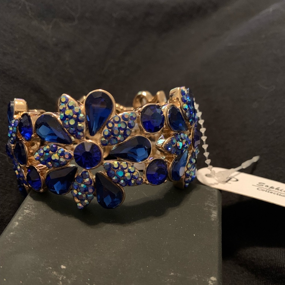 Blue gems elastic bracelet
